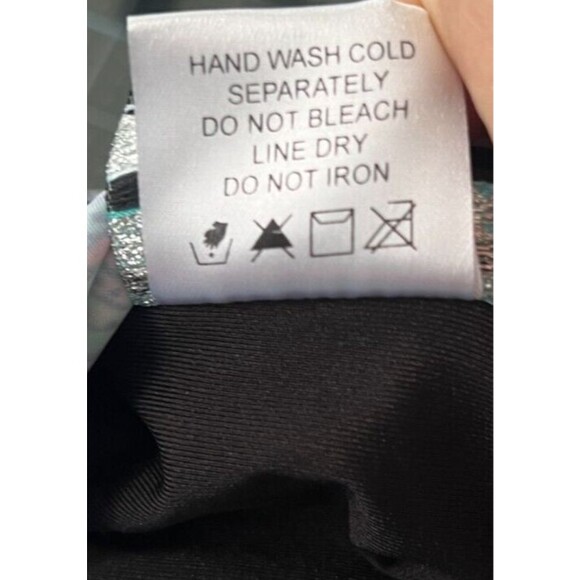 Skirted Geometric Swim dress /Swimsuit Paisley Multicolor Size 14 New - Picture 15 of 16